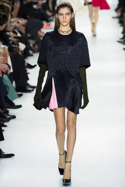 Look 9